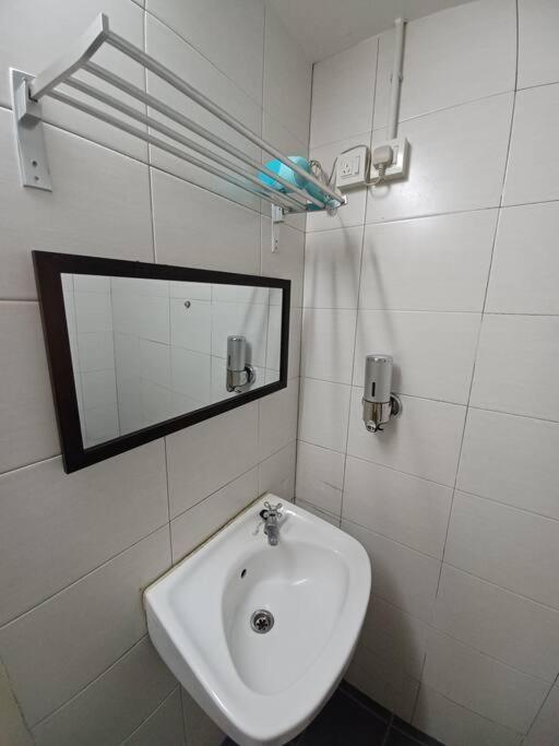 Big Big World At The Ceo Studio Penang Bayan Lepas Exterior foto